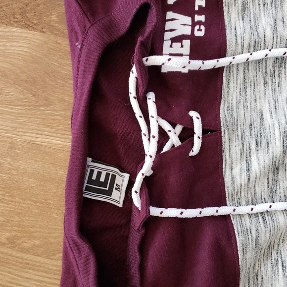 LE sweatshirt - Picture 4 of 4